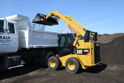 Cat 262D Exhibits Innovative Design, Practical Technology